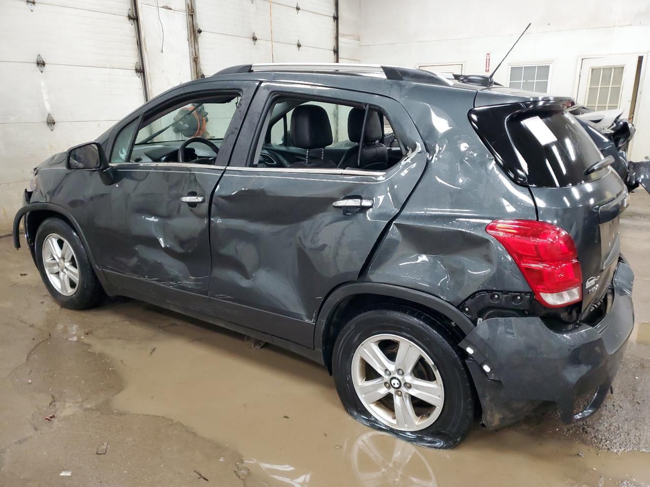 2018 CHEVROLET TRAX 1LT - Фото 2