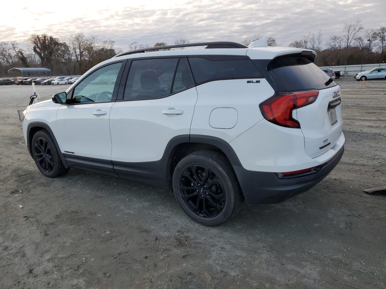 2021 GMC TERRAIN SL - Image 2