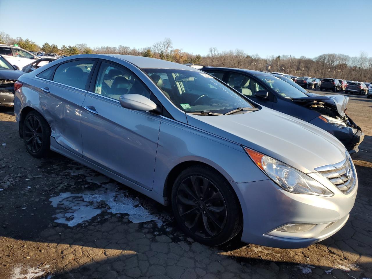 2011 HYUNDAI SONATA SE - Image 4
