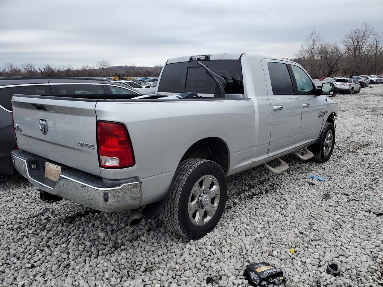 2018 RAM 2500 SLT - Image 3