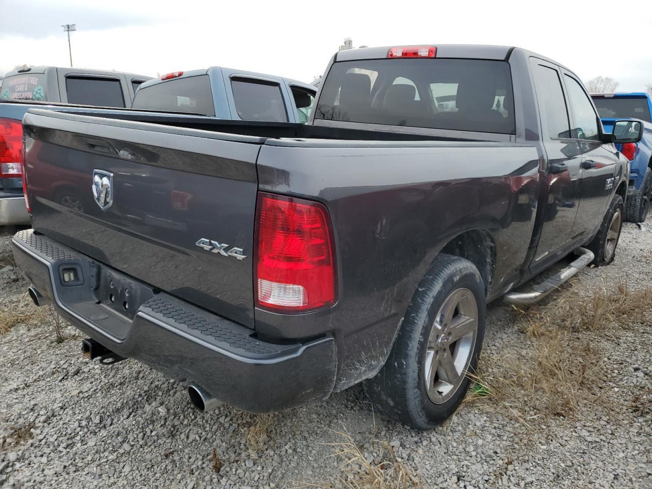 2017 RAM 1500 ST - Image 3