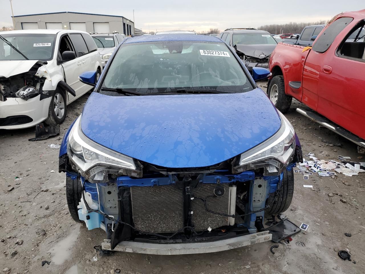 2018 TOYOTA C-HR XLE - Фото 5