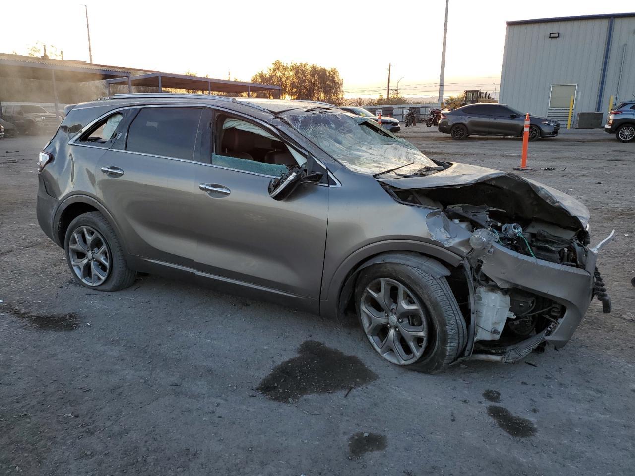 2016 KIA SORENTO SX - Image 4