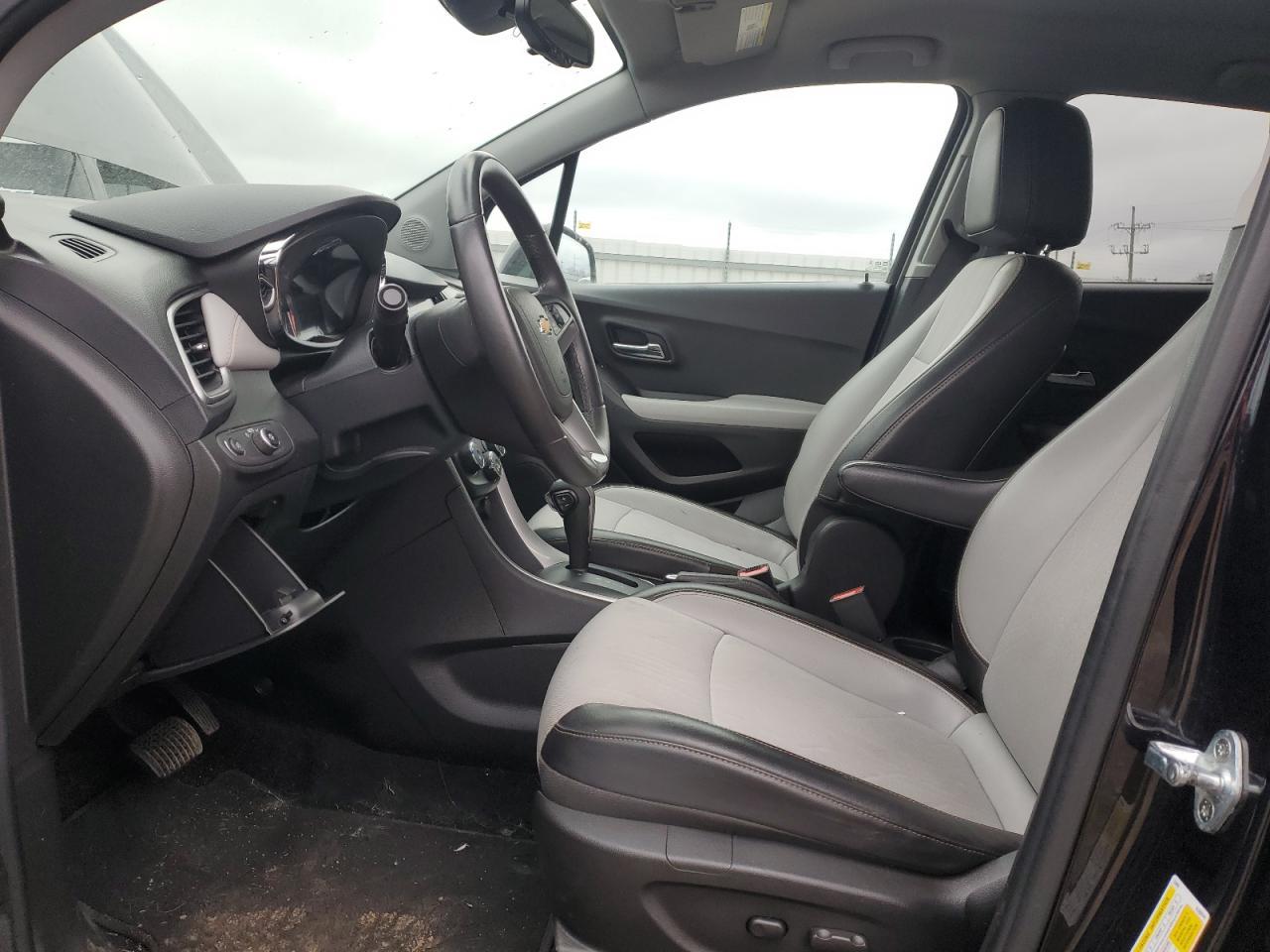2021 CHEVROLET TRAX 1LT - Image 7
