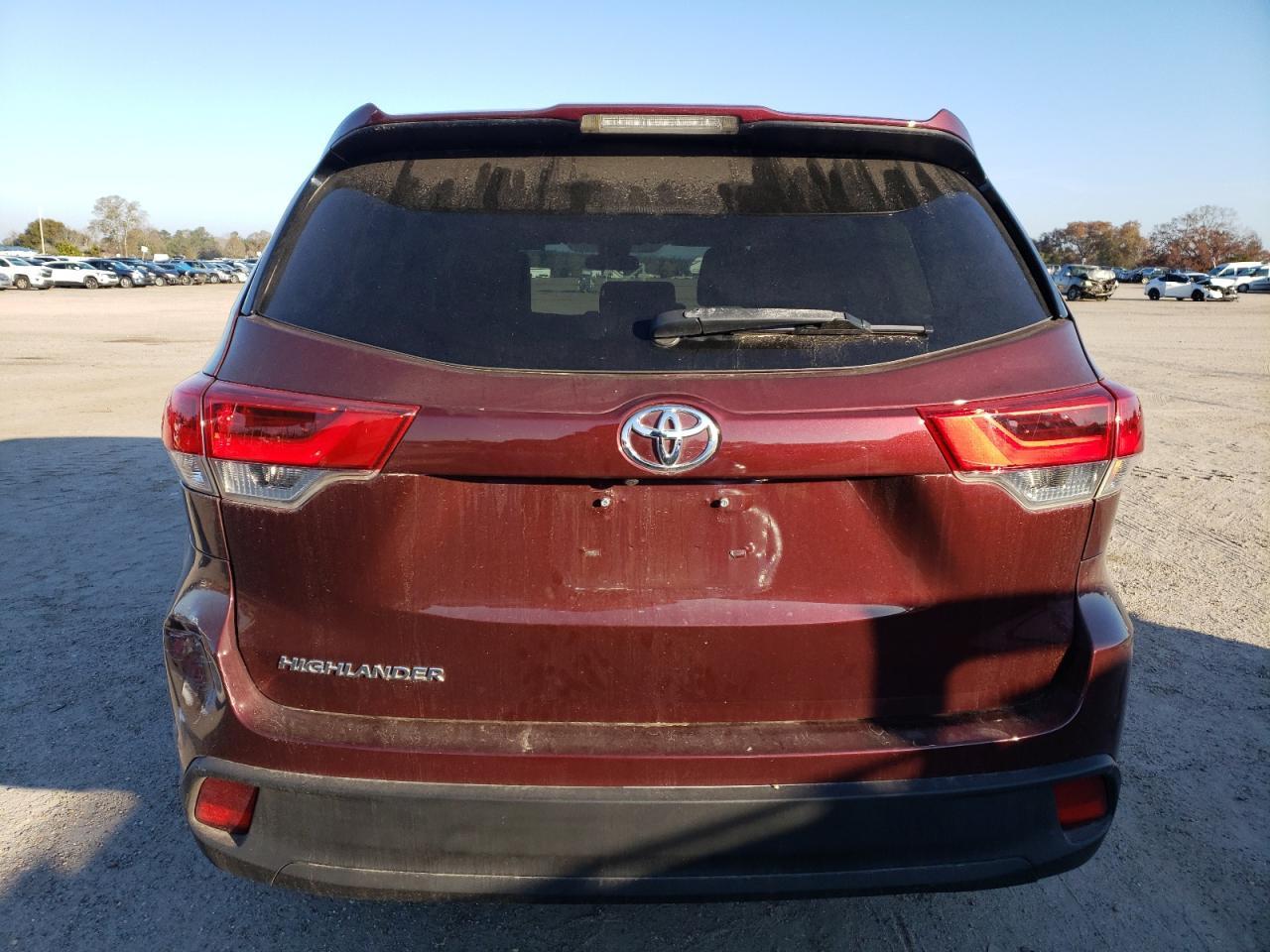 2019 TOYOTA HIGHLANDER - Image 6