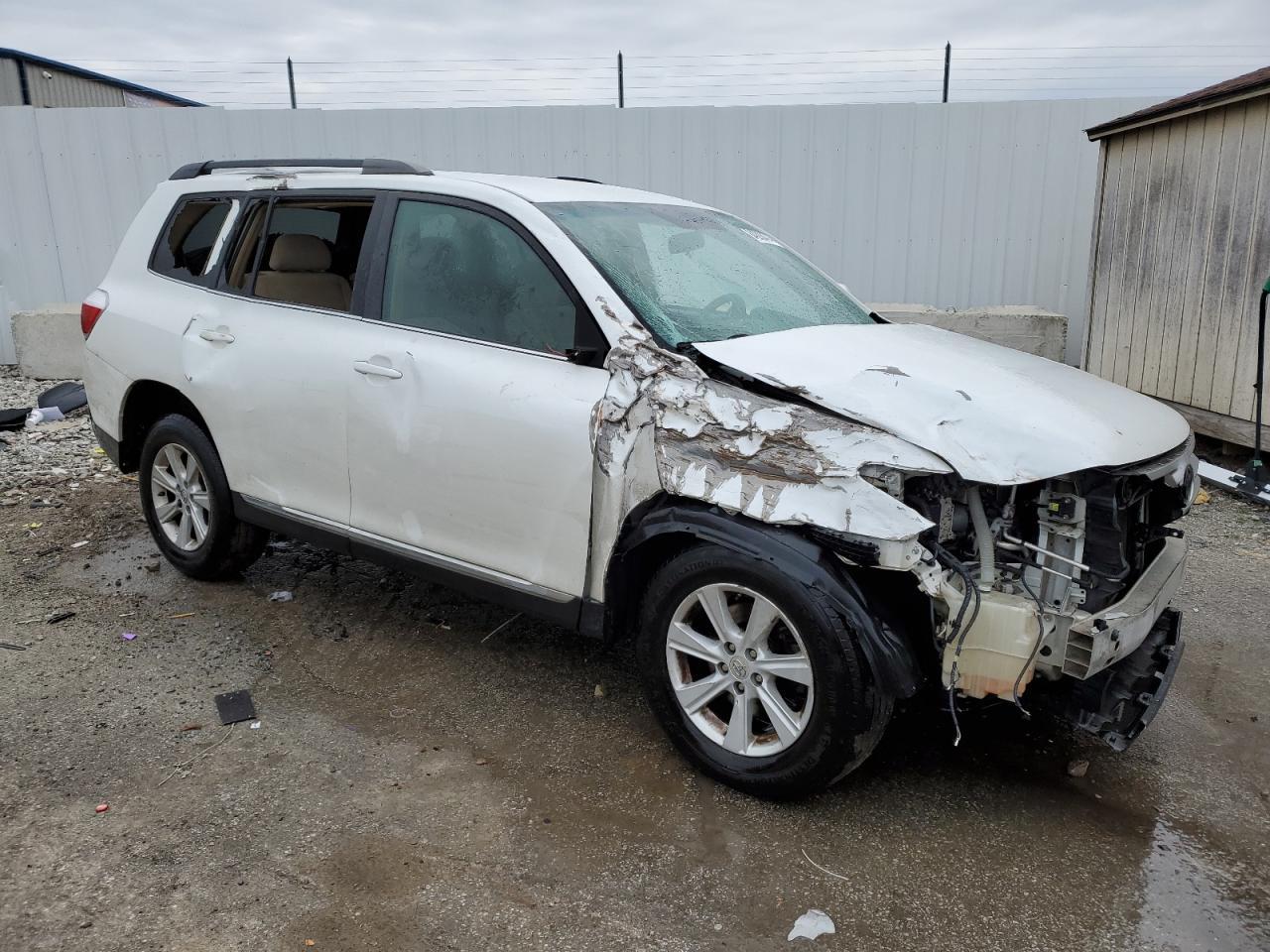 2011 TOYOTA HIGHLANDER - Фото 4