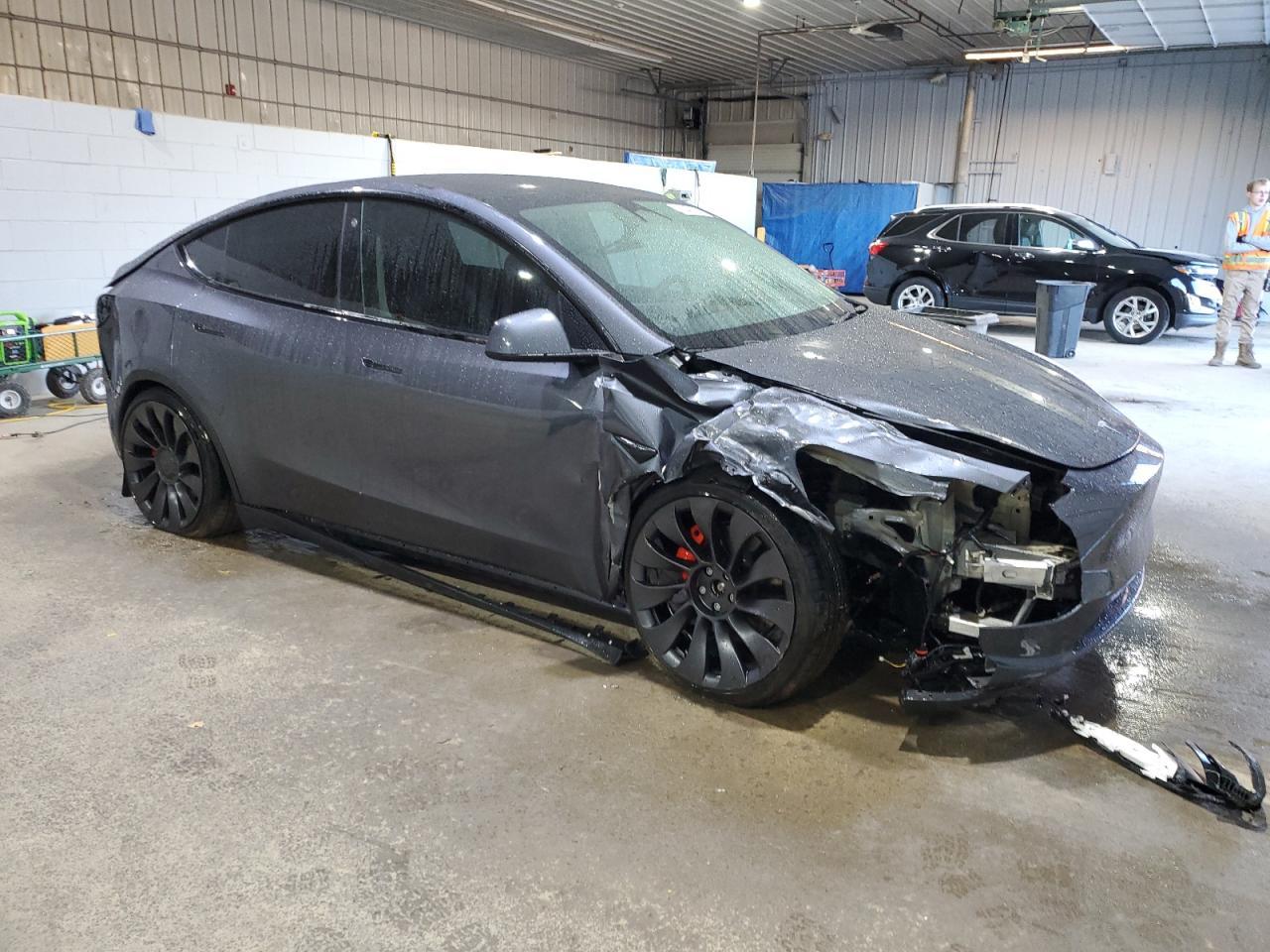 2023 TESLA MODEL Y - Image 4
