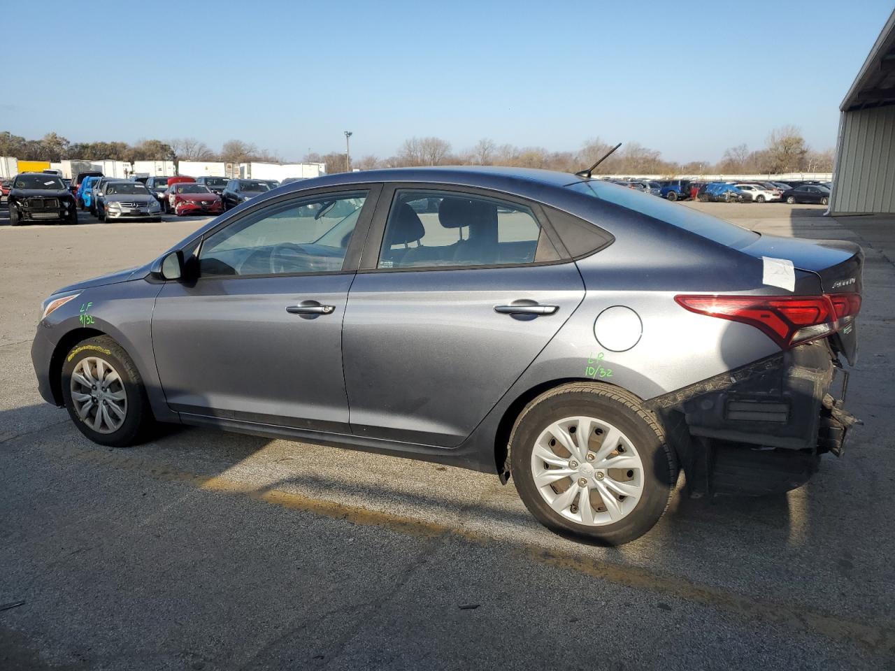 2019 HYUNDAI ACCENT SE - Фото 2