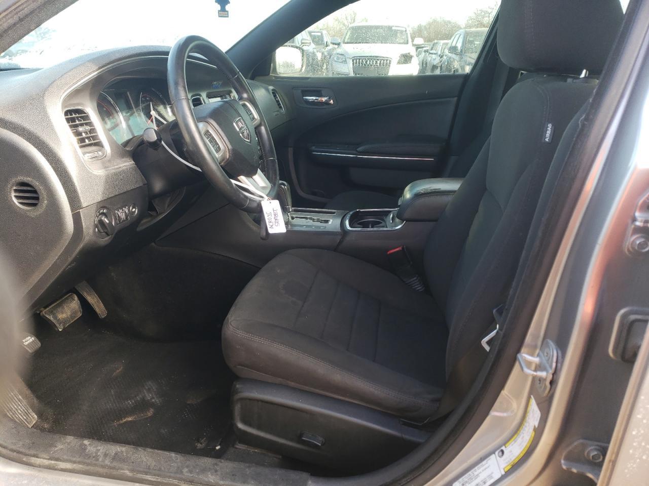 2013 DODGE CHARGER SE - Фото 7