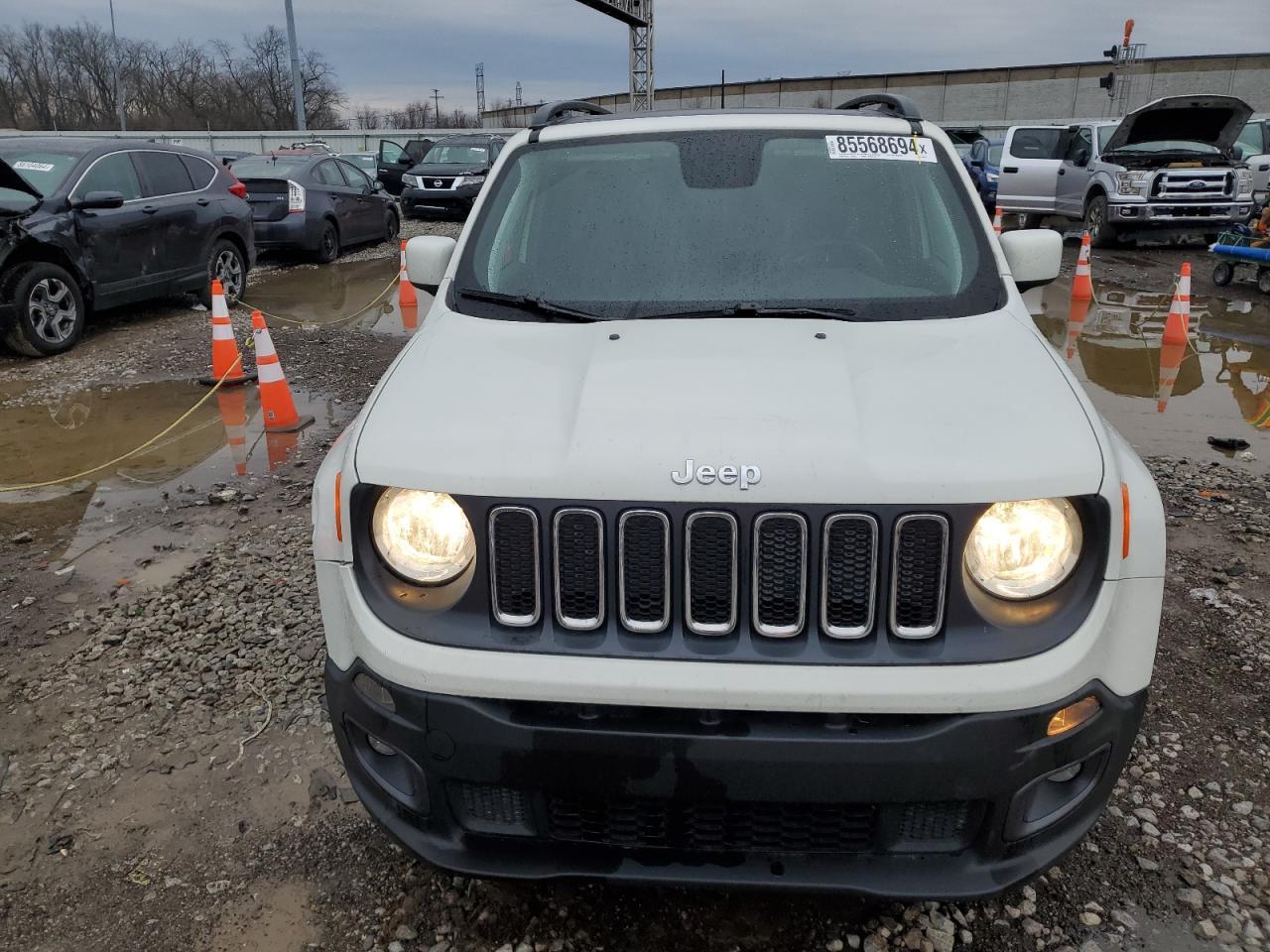 2018 JEEP RENEGADE L - Image 5