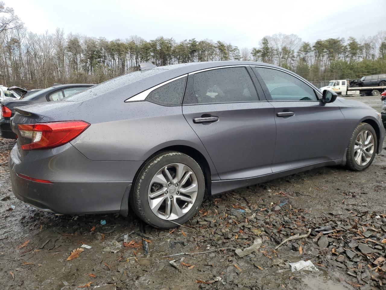 2018 HONDA ACCORD LX - Фото 3