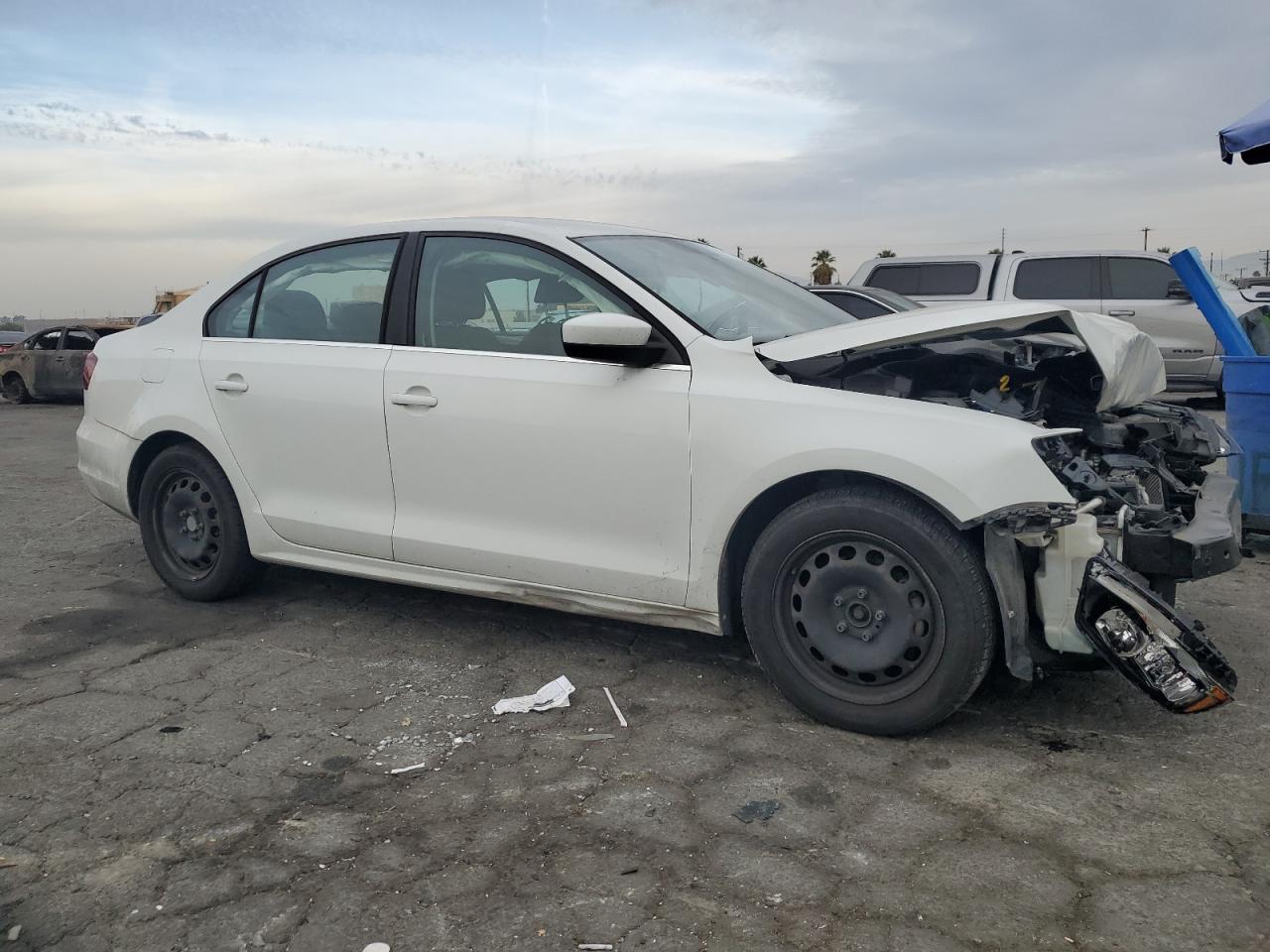 2017 VOLKSWAGEN JETTA S - Image 4