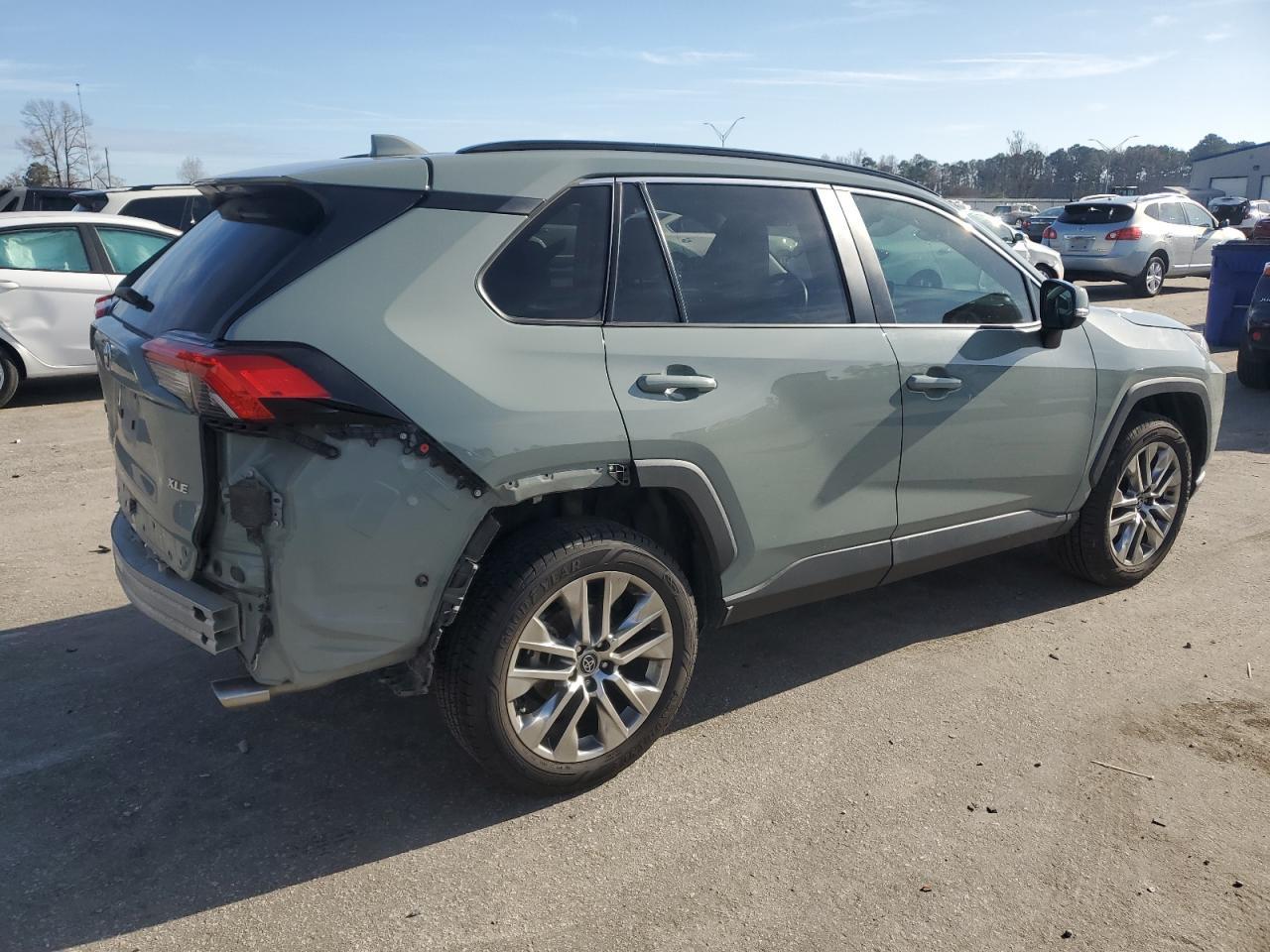 2020 TOYOTA RAV4 XLE P - Image 3