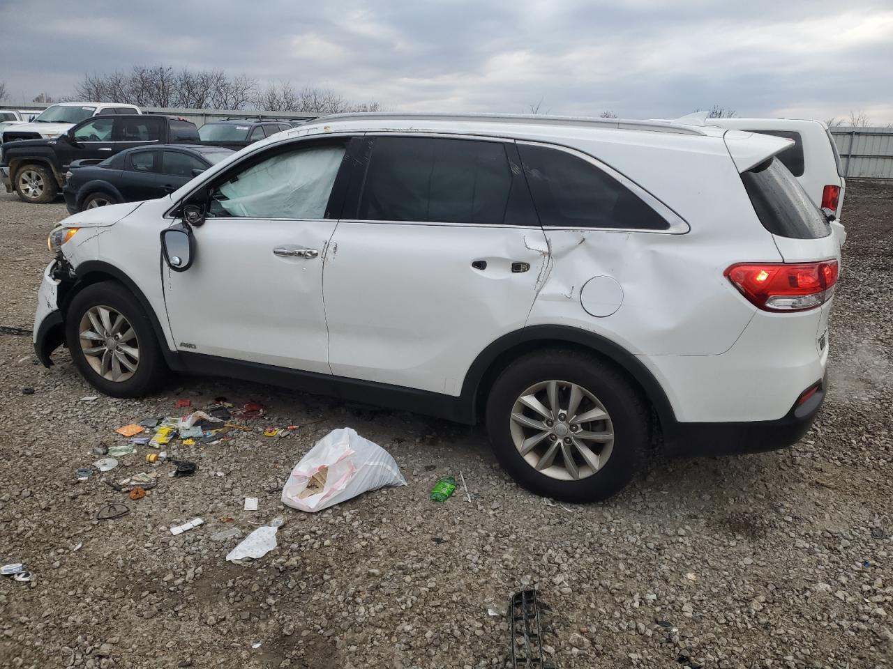 2017 KIA SORENTO LX - Фото 2