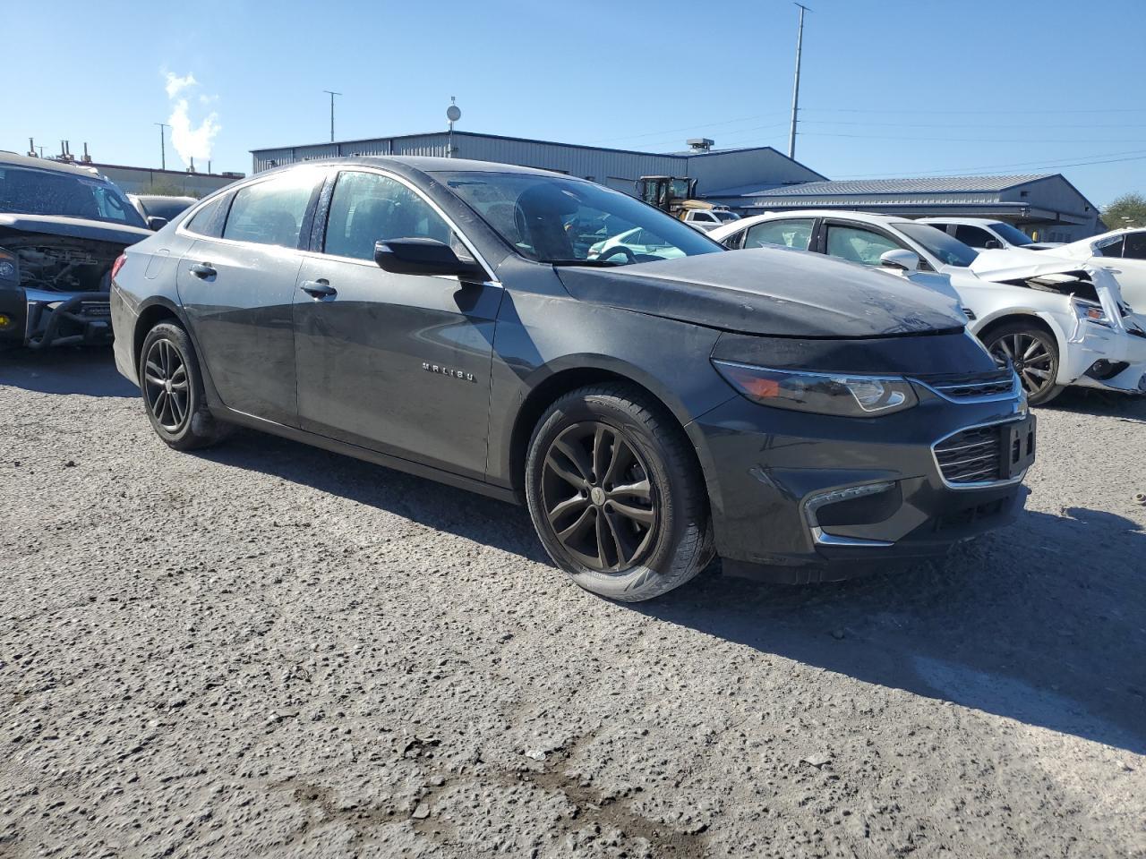 2017 CHEVROLET MALIBU LT - Image 4