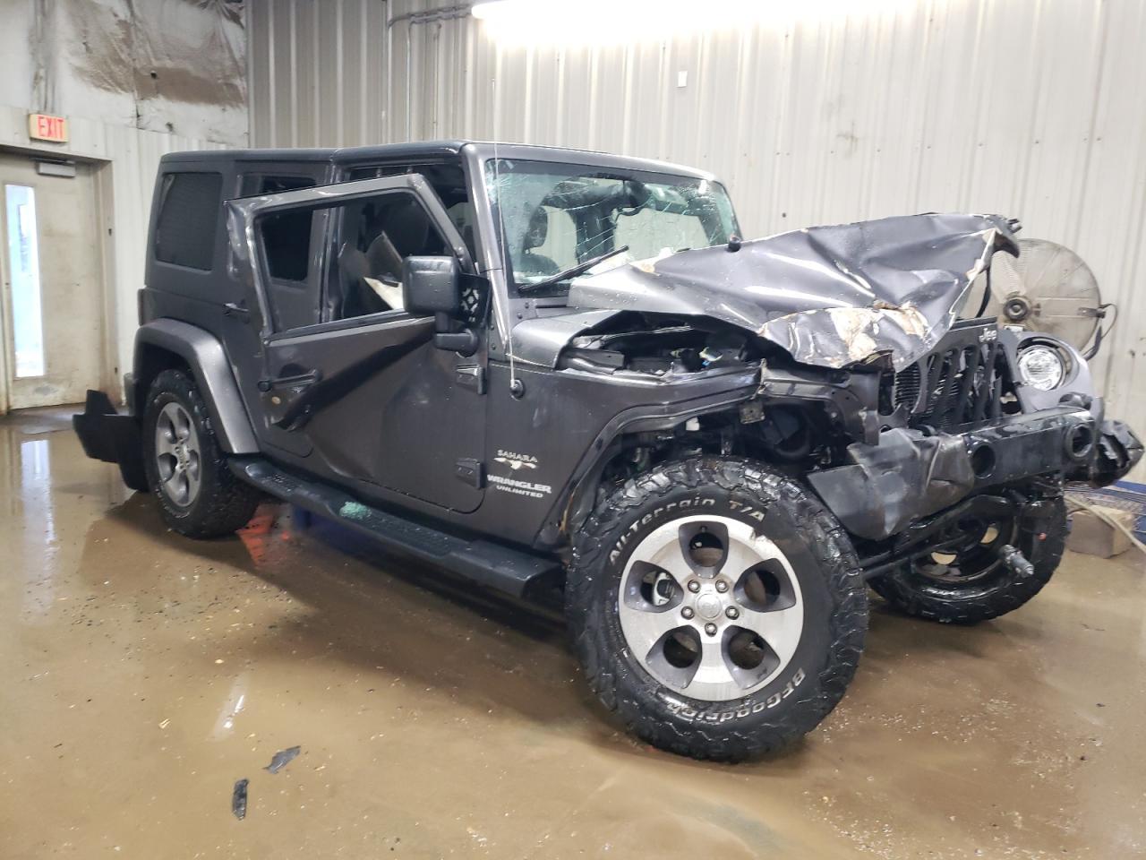 2017 JEEP WRANGLER U - Image 4