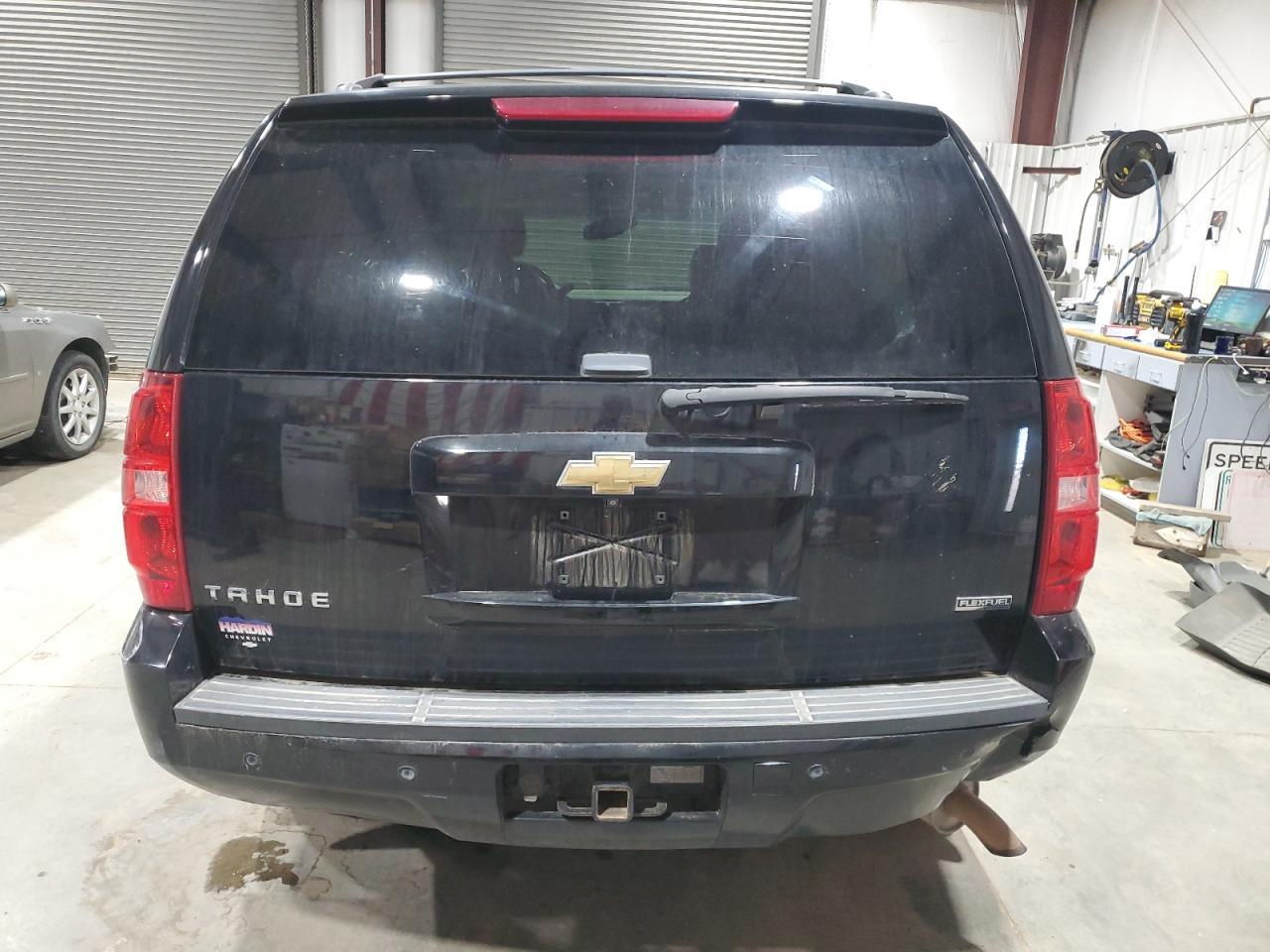 2011 CHEVROLET TAHOE K150 - Фото 6