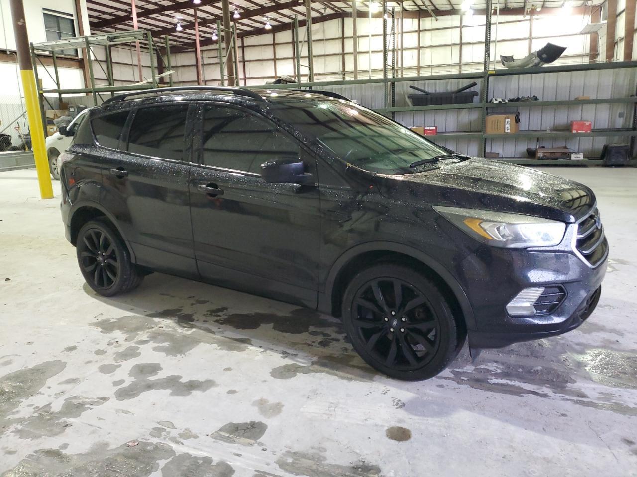 2017 FORD ESCAPE SE - Фото 4