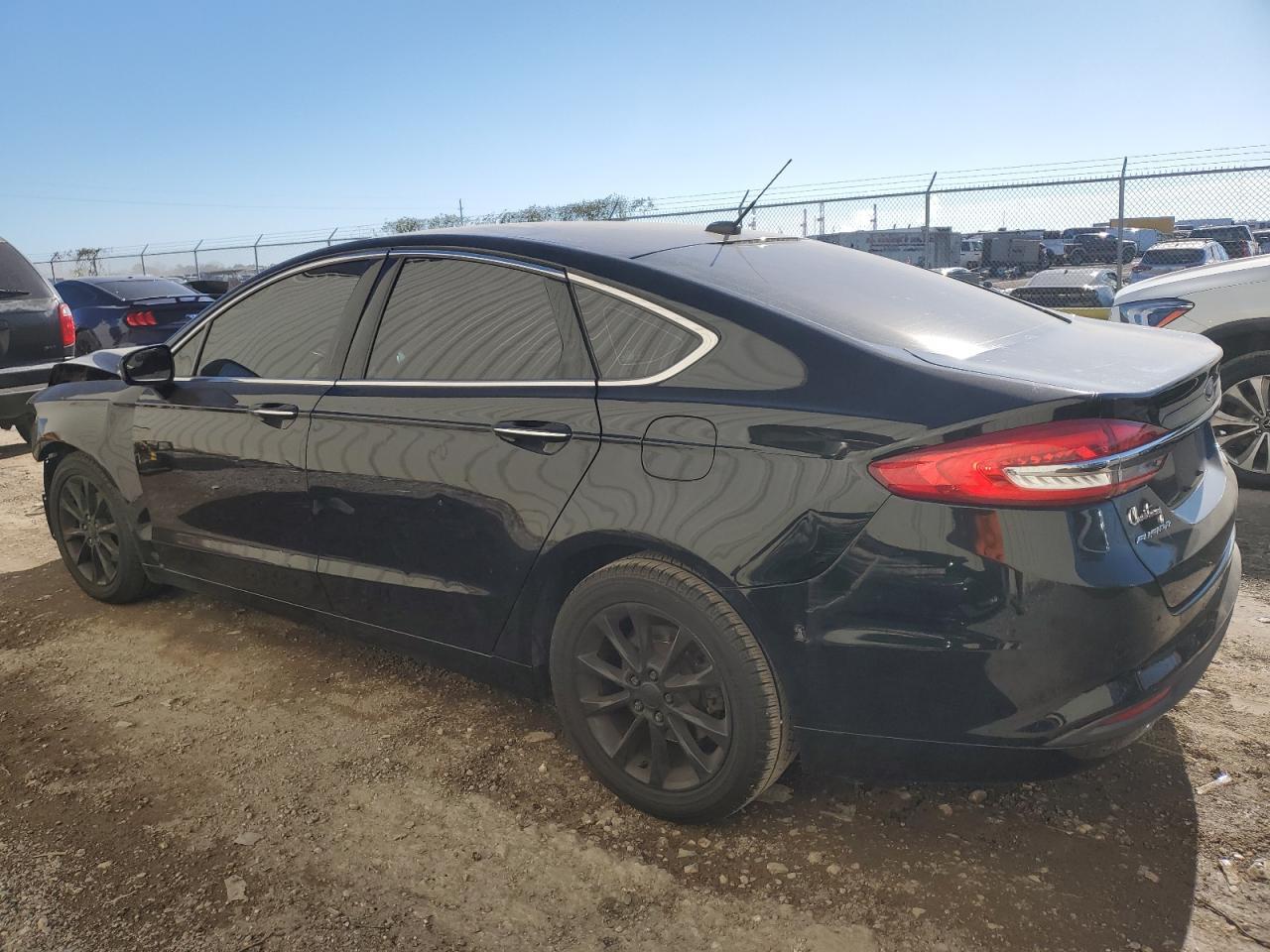 2017 FORD FUSION SE - Фото 2