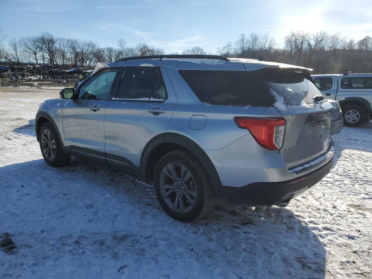 2022 FORD EXPLORER X - Image 2