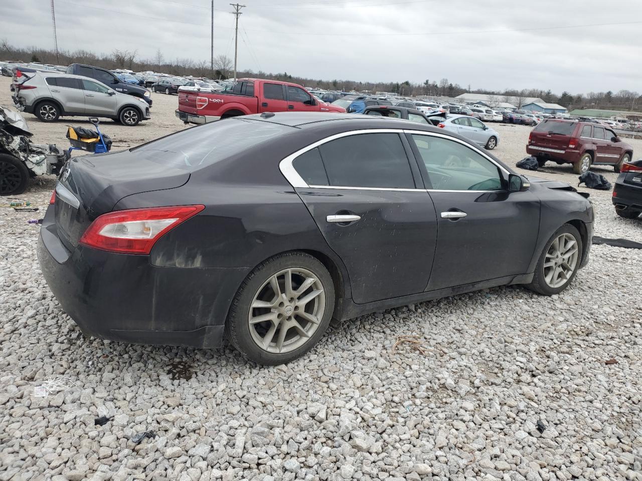 2011 NISSAN MAXIMA S - Image 3