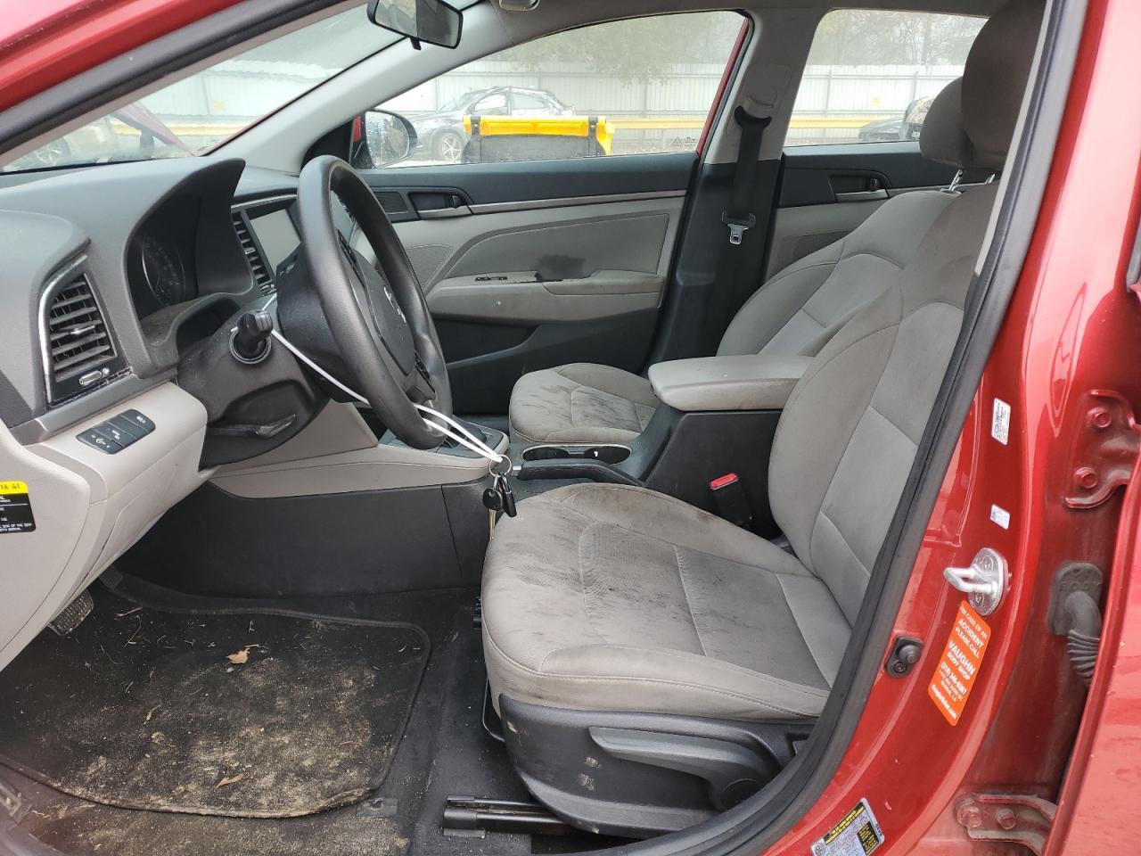 2018 HYUNDAI ELANTRA SE - Фото 7