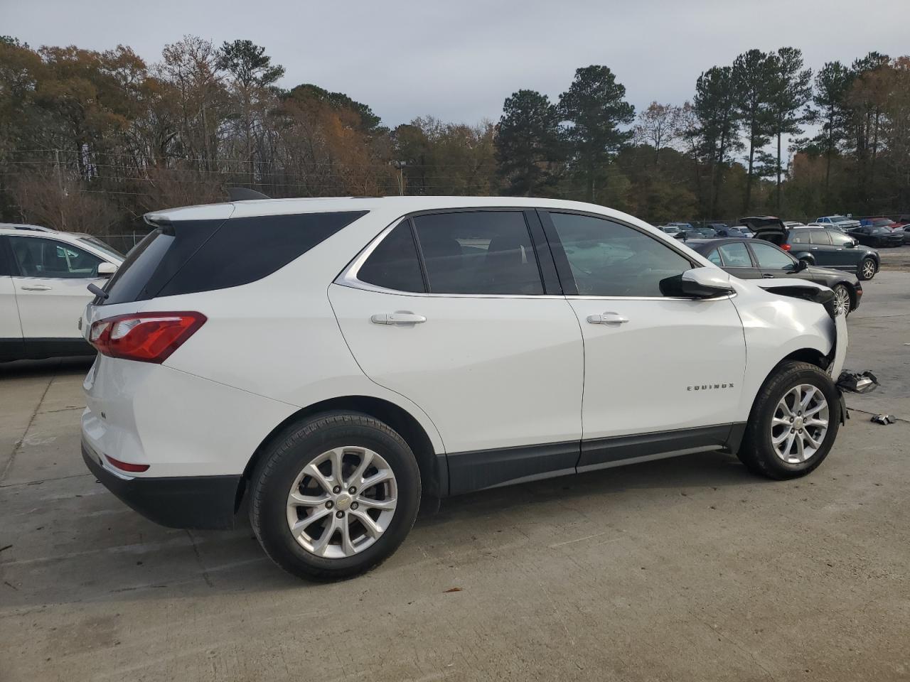 2019 CHEVROLET EQUINOX LT - Image 3