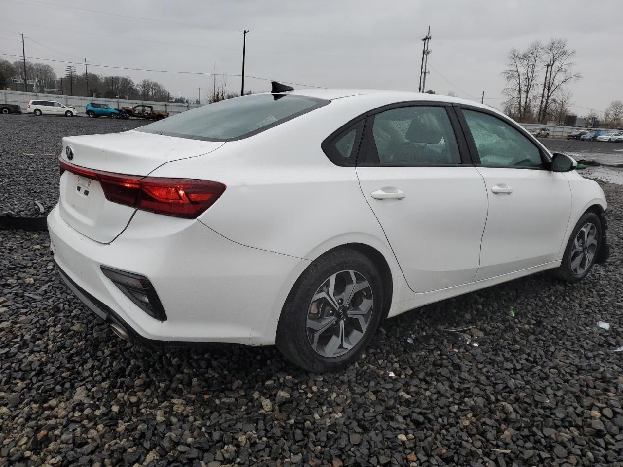 2021 KIA FORTE FE - Фото 3