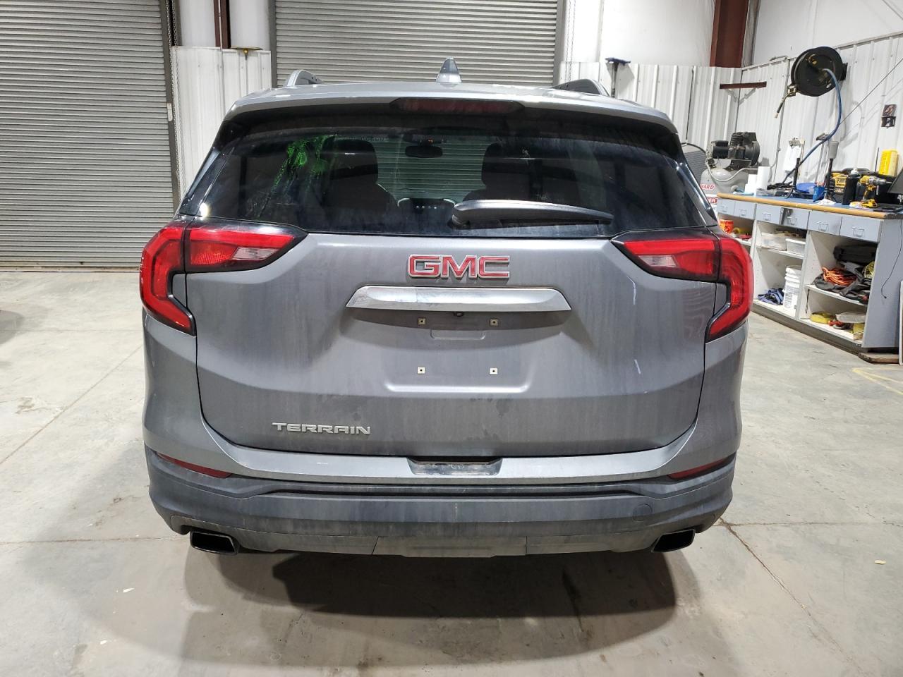 2018 GMC TERRAIN SL - Image 6