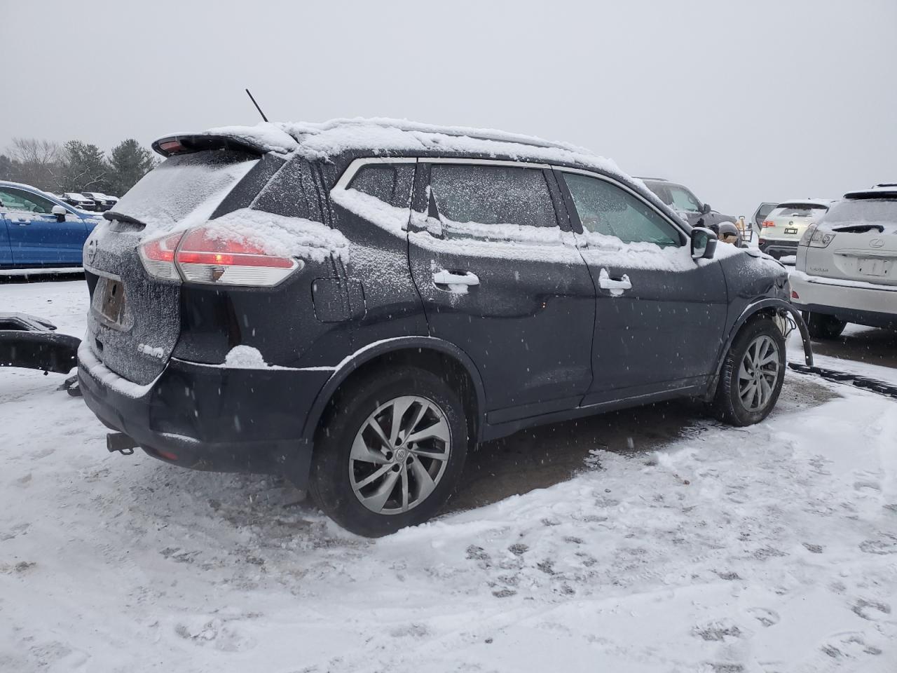 2015 NISSAN ROGUE S - Фото 3