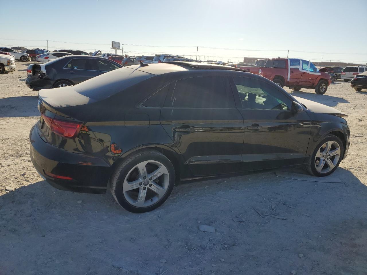 2017 AUDI A3 PREMIUM - Фото 3