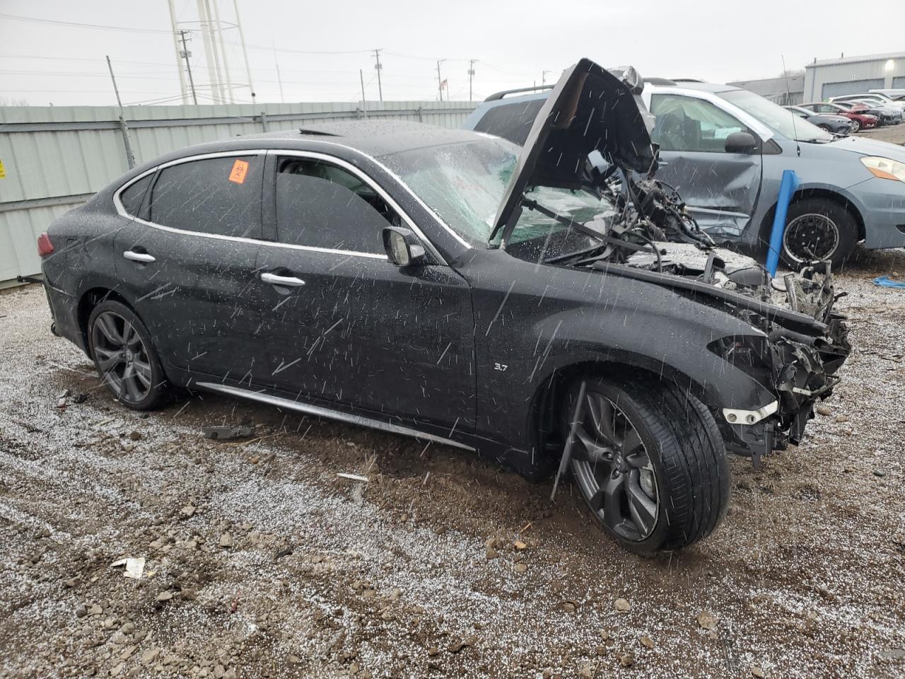2015 INFINITI Q70L 3.7 - Image 4