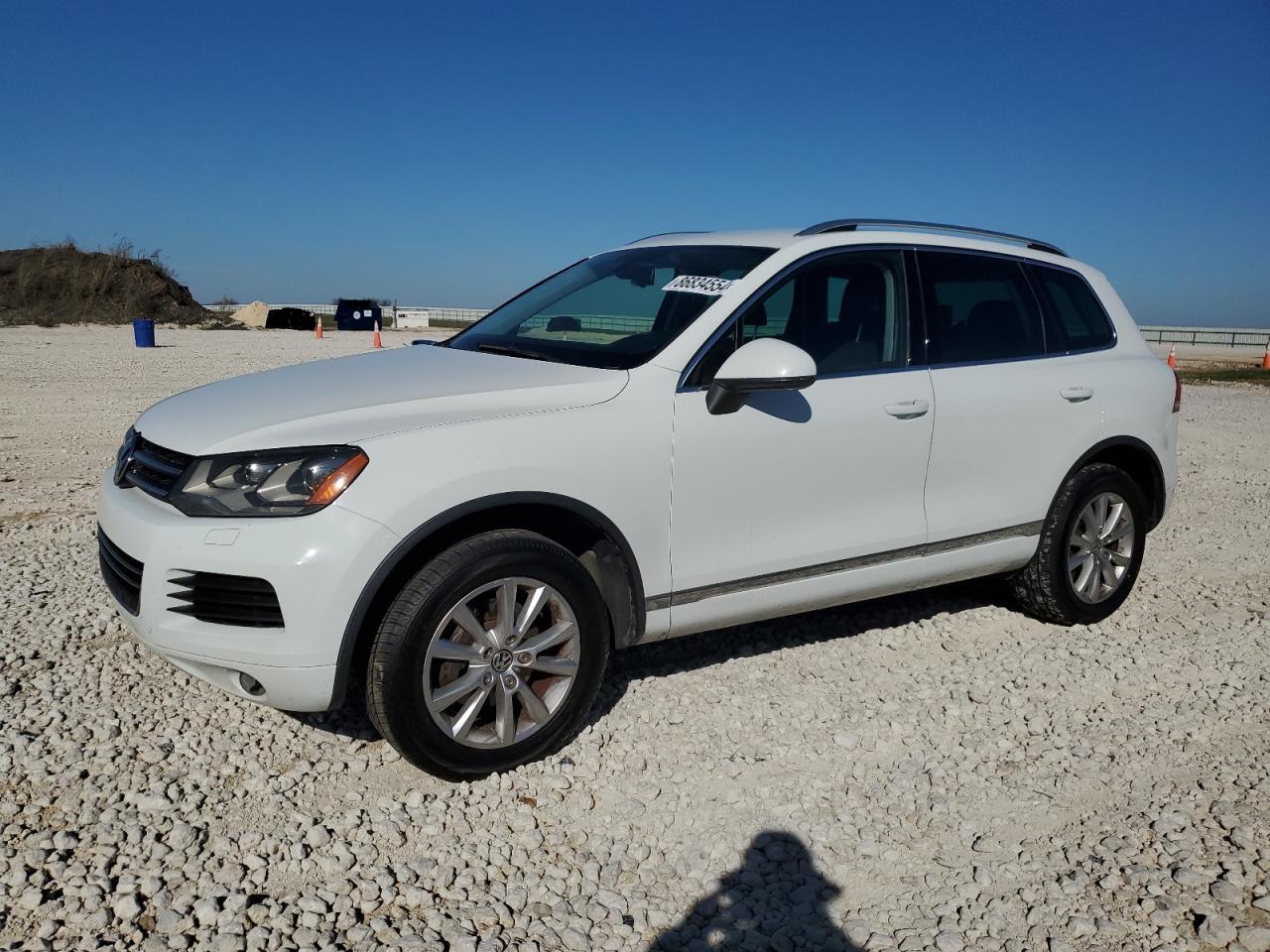 2014 VOLKSWAGEN TOUAREG V6