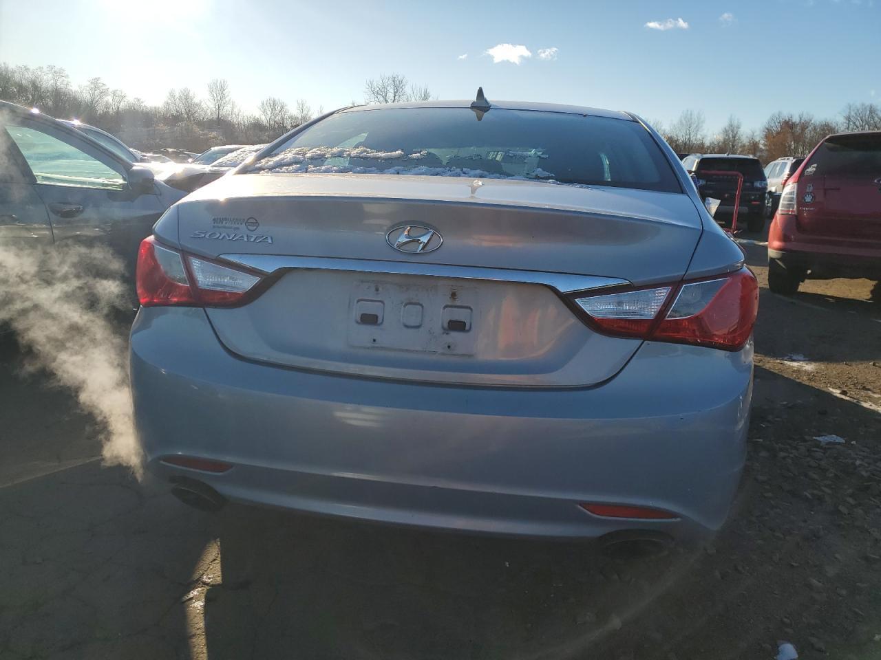 2011 HYUNDAI SONATA SE - Image 6