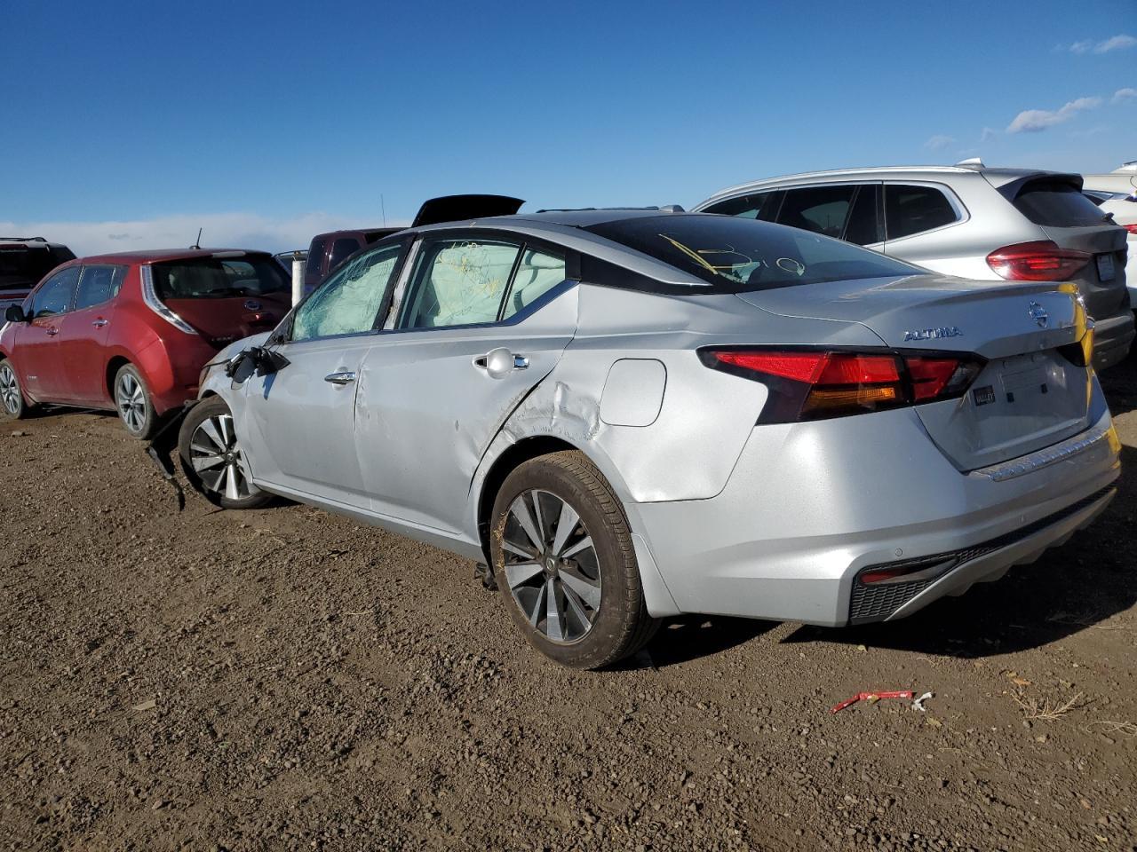 2022 NISSAN ALTIMA SV - Image 2