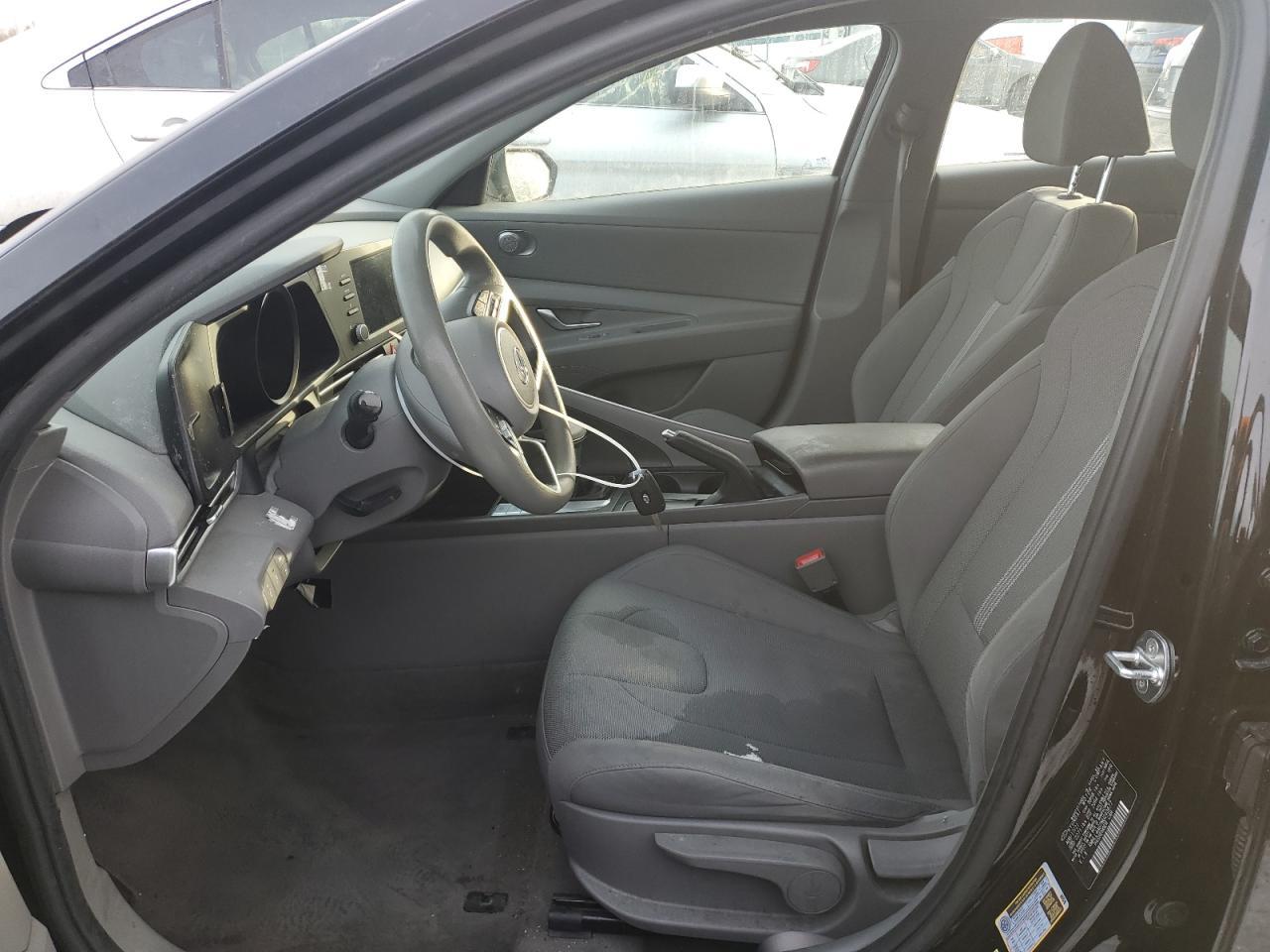 2022 HYUNDAI ELANTRA SE - Фото 7