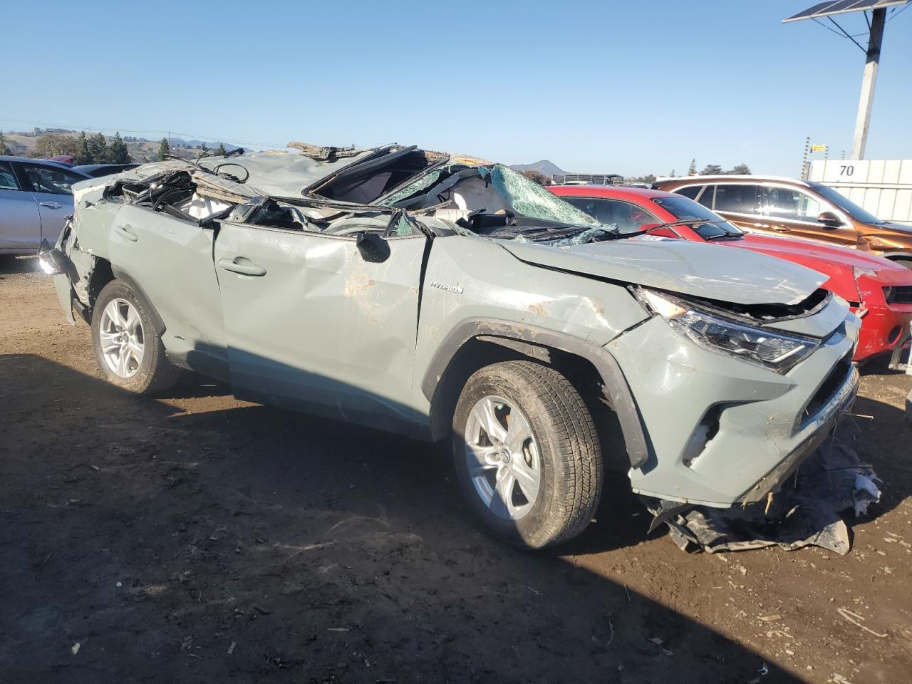2020 TOYOTA RAV4 XLE - Фото 4