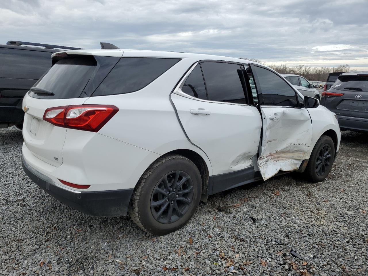 2019 CHEVROLET EQUINOX LT - Image 3