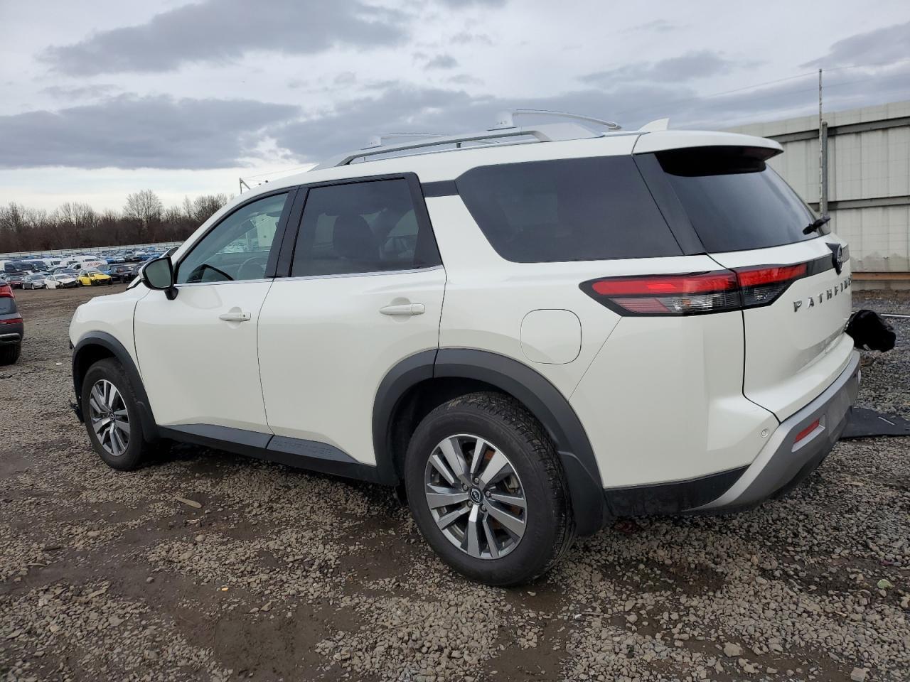 2023 NISSAN PATHFINDER - Фото 2