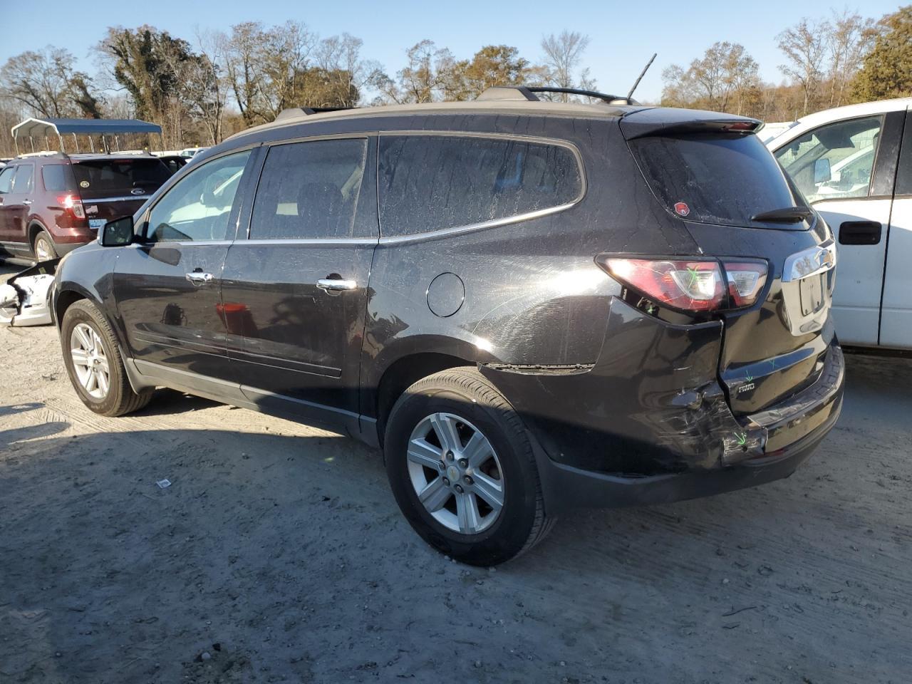 2014 CHEVROLET TRAVERSE L - Image 2