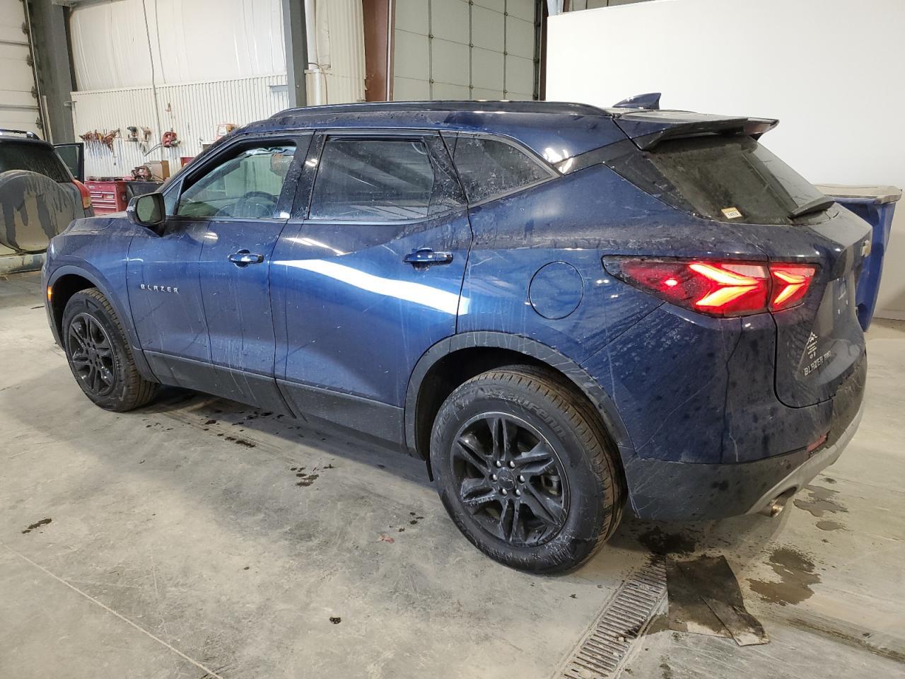 2022 CHEVROLET BLAZER 2LT - Image 2