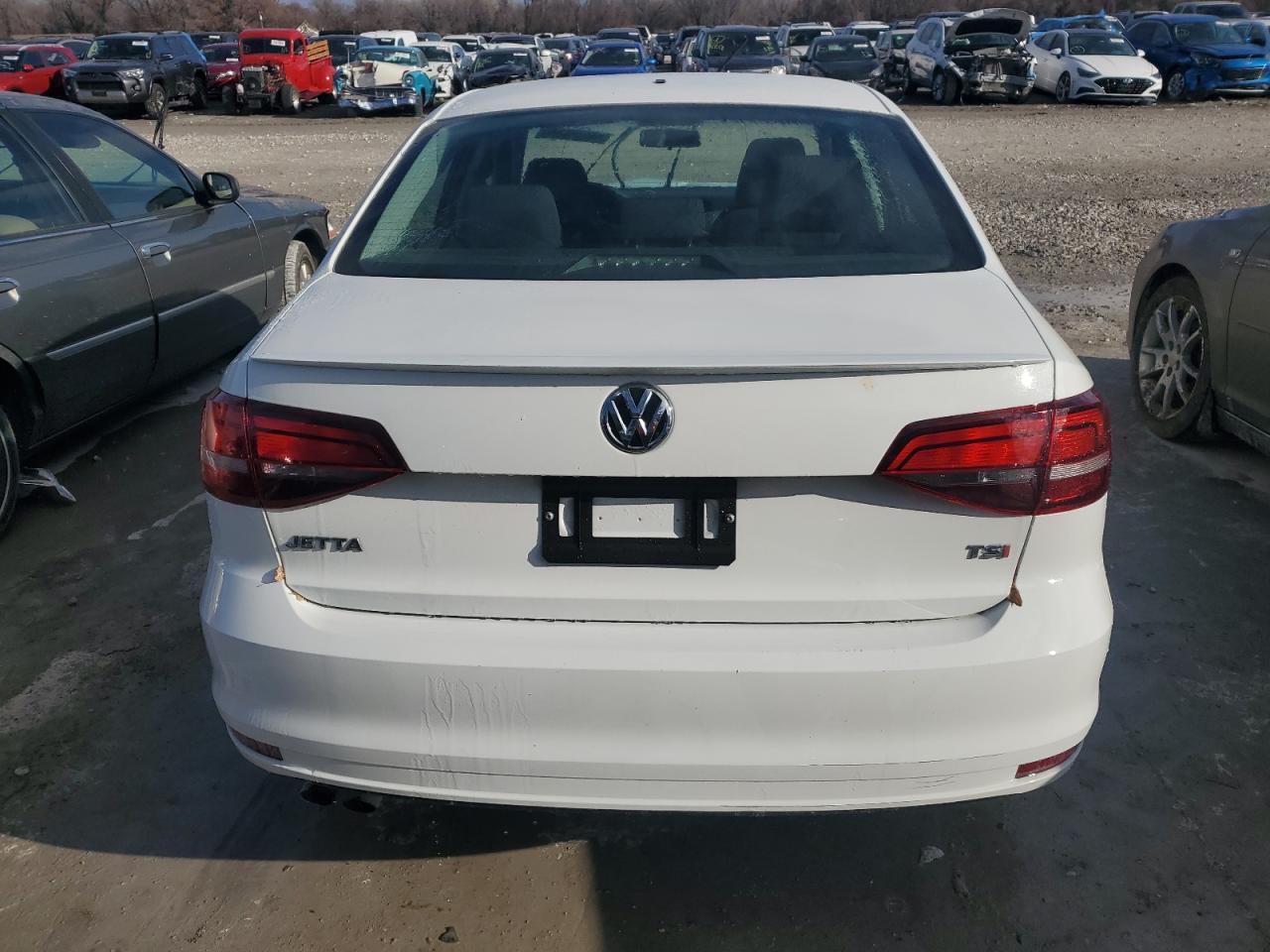 2016 VOLKSWAGEN JETTA S - Image 6