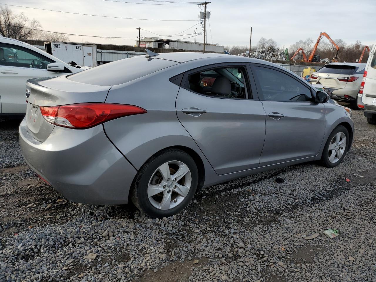 2011 HYUNDAI ELANTRA GL - Image 3