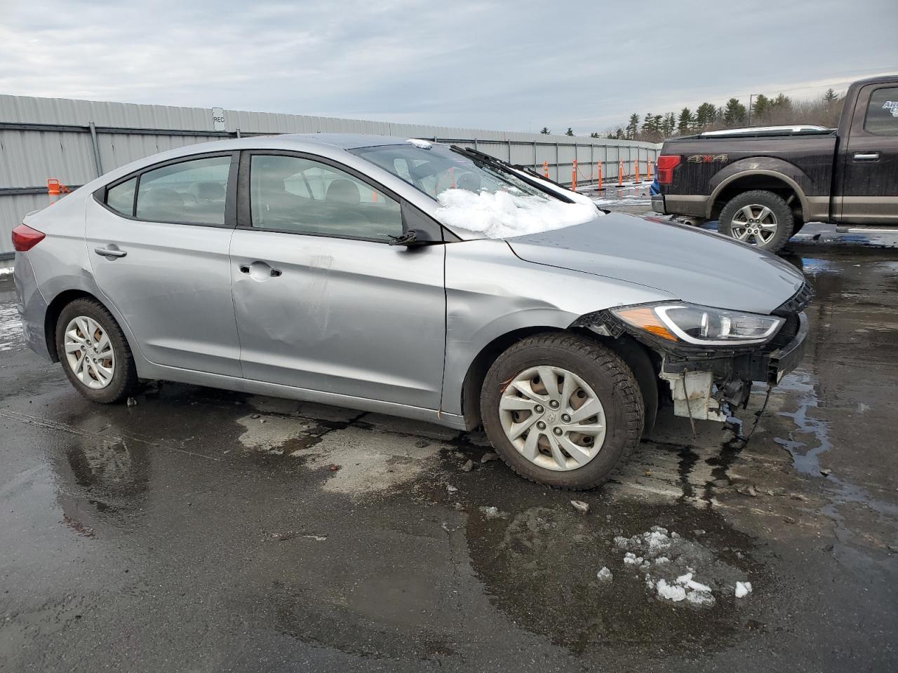 2017 HYUNDAI ELANTRA SE - Фото 4