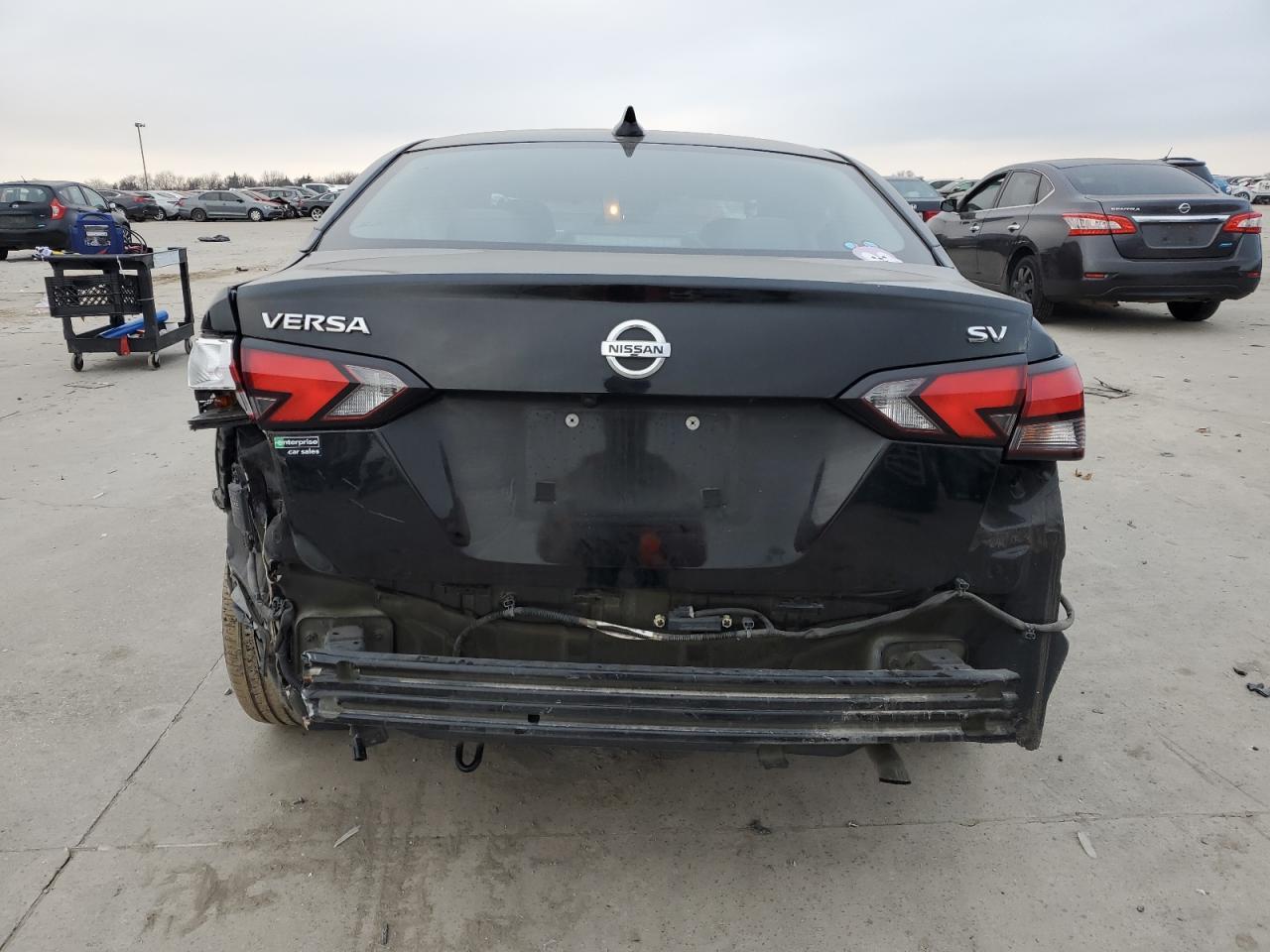 2021 NISSAN VERSA SV - Image 6