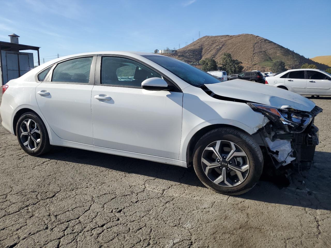 2021 KIA FORTE FE - Image 4