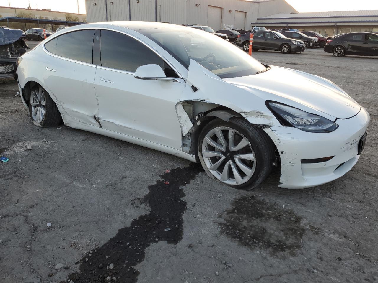 2019 TESLA MODEL 3 - Image 4