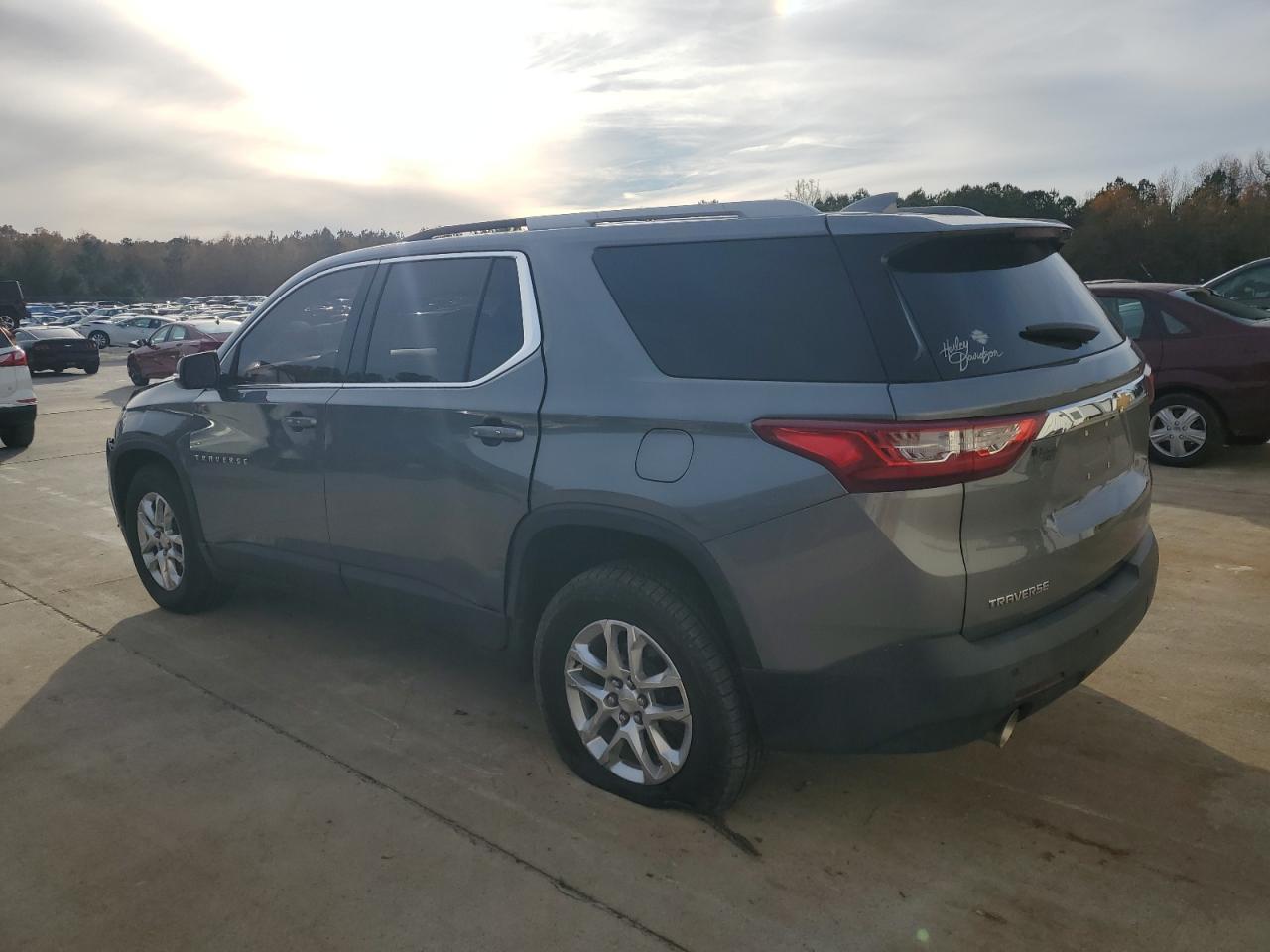 2018 CHEVROLET TRAVERSE L - Image 2