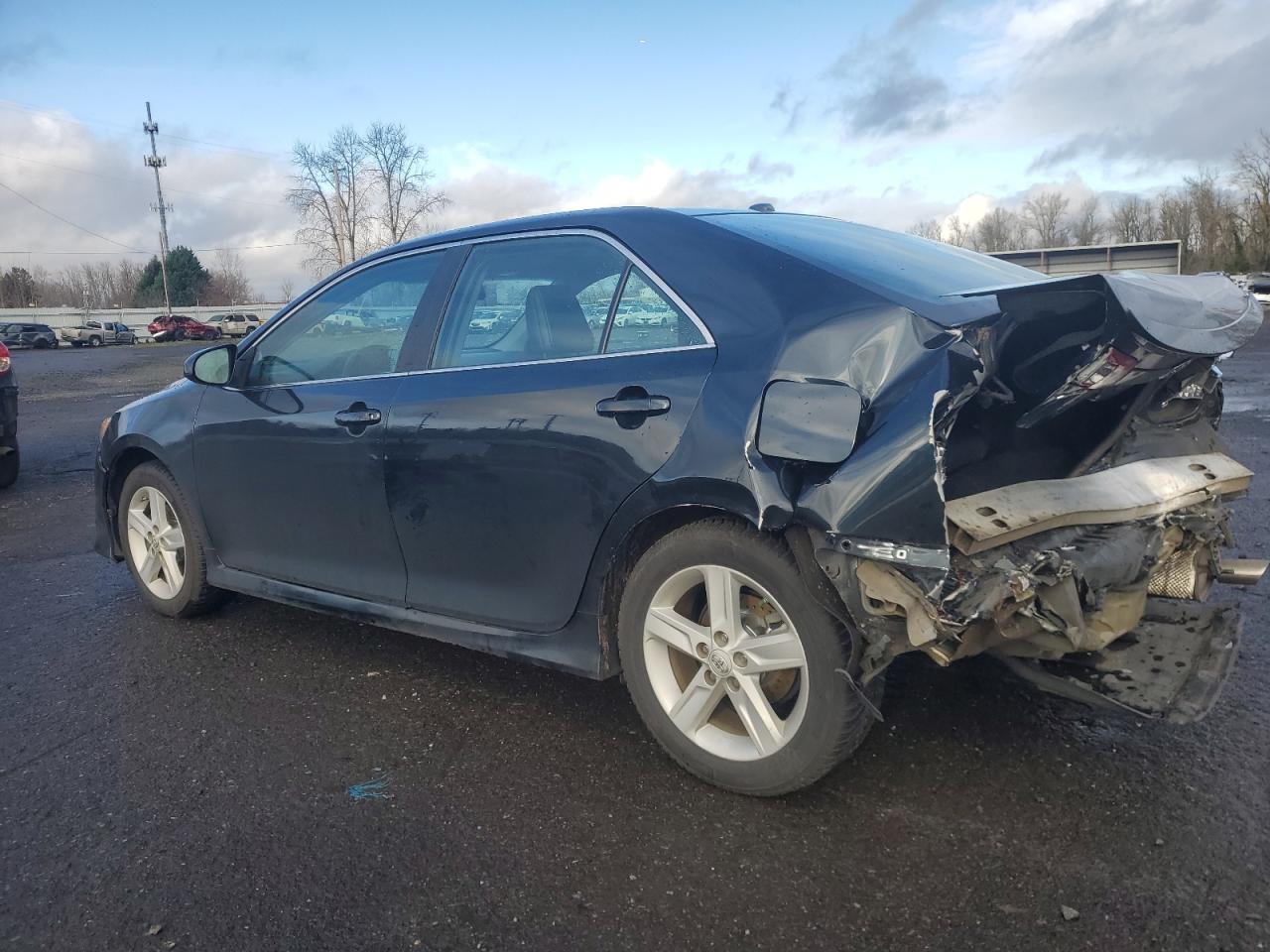 2013 TOYOTA CAMRY L - Фото 2