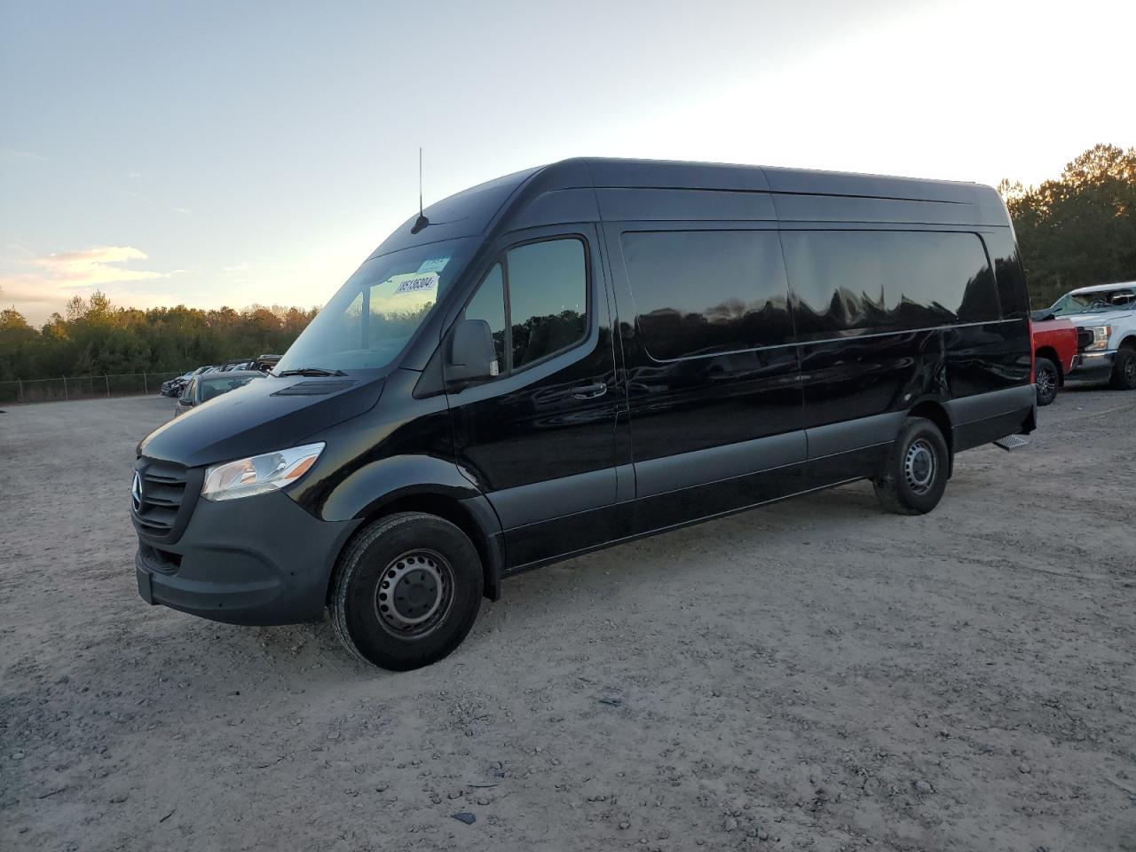 2024 MERCEDES-BENZ SPRINTER 2